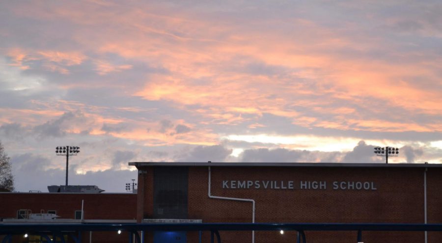 Sunrise+at+Kempsville+High+School+at+7%3A05+when+the+doors+open+for+students.+